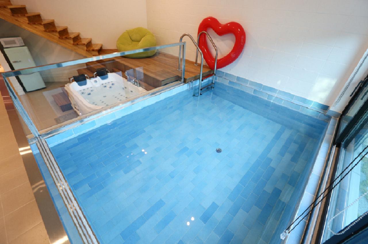 Fs Poolvilla 加平 外观 照片
